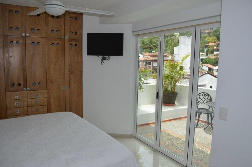 Hotel Andales On The Bay Suites Puerto Vallarta Esterno foto